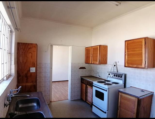 3 BEDROOM FREESTANDING FOR SALE IN STILFONTEIN EXT 4